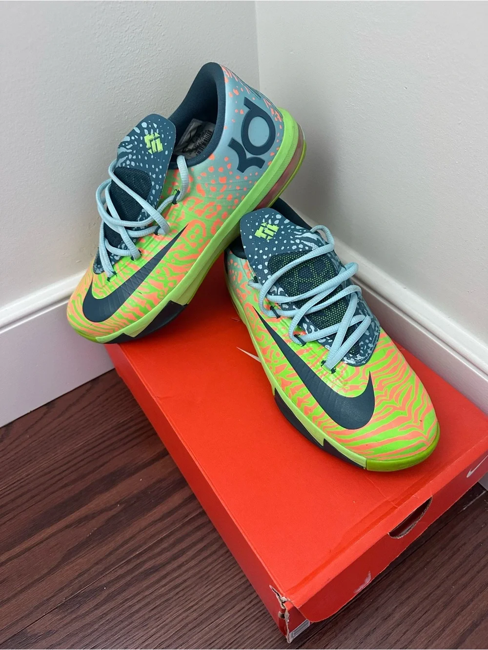 Nike Kids Multicolor KD VI (GS)Low-Top Sneakers in Neon Green and Teal